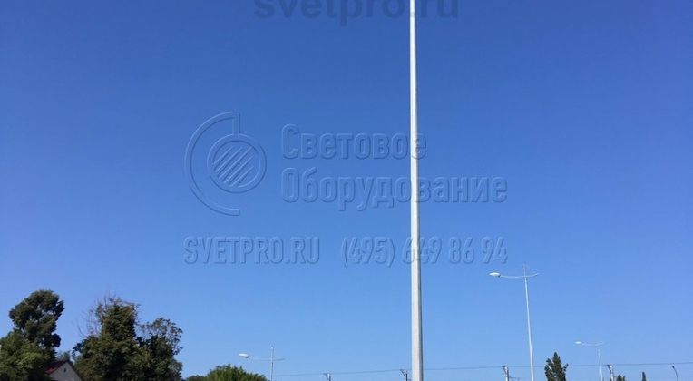 Благодаря фланцу опору можно установить не только в грунте, но и на элементах дорожной инфраструктуры. Для этого используются фланцевые модели, которые прикручиваются не к ЗДВ, а к закладному элементу, встроенному в мост или эстакаду.