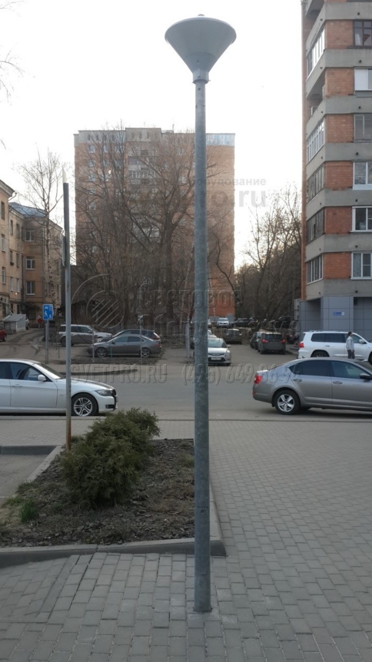 Освещение тротуара вдоль ул. Свобода опорами НПК в г. Ярославль.
