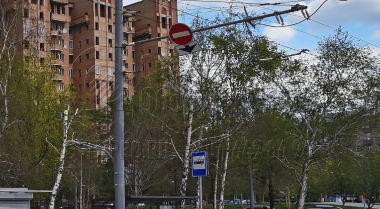 Специальная опора модели ТФ делается из стального трубного проката. Используются трубы с поперечником в виде круга. Марка углеродистой стали подбирается согласно требованиям действующих стандартов. При необходимости могут использоваться другие трубы в зависимости от условий эксплуатации. 