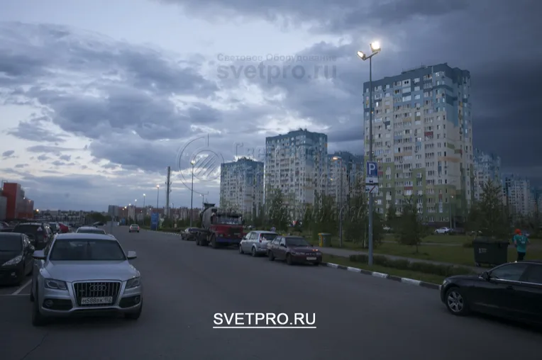 Освещение опорами ОГК-6 придомовой парковки и проезжей части в г. Нижний Новгород Автозаводский р-он.