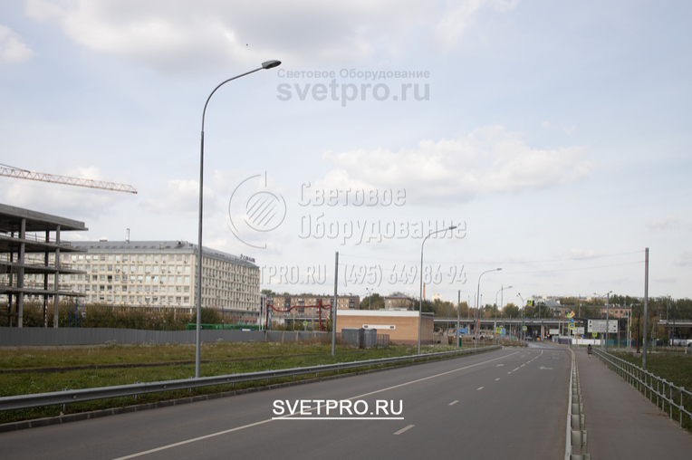 Для изготовления корпусов опор листовая сталь режется с помощью струи плазмы. Порезка производится так, что кромка стальной детали после этого не требует дополнительной механической обработки. Это упрощает процесс изготовления опор.