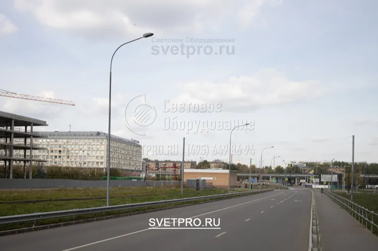 Для изготовления корпусов опор листовая сталь режется с помощью струи плазмы. Порезка производится так, что кромка стальной детали после этого не требует дополнительной механической обработки. Это упрощает процесс изготовления опор.