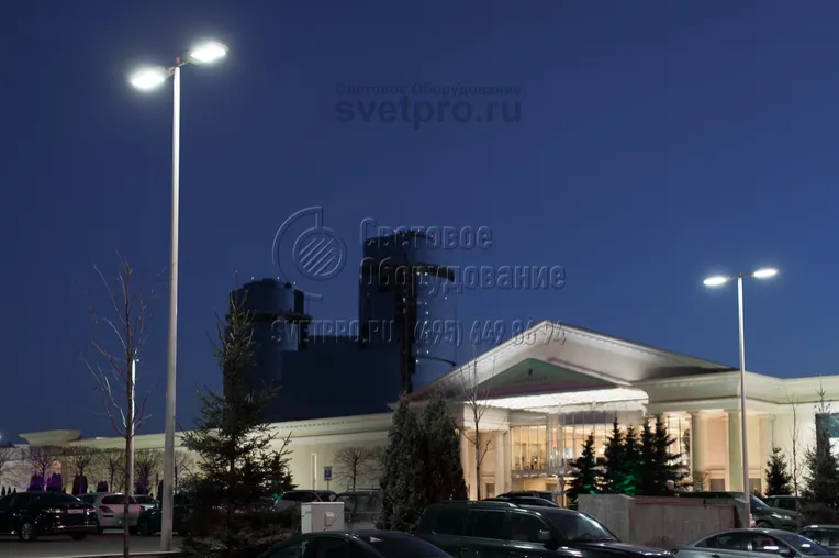 г. Москва, Бульвар строителей, освещение парковки опорами НПК-10/11,5-02-ц.