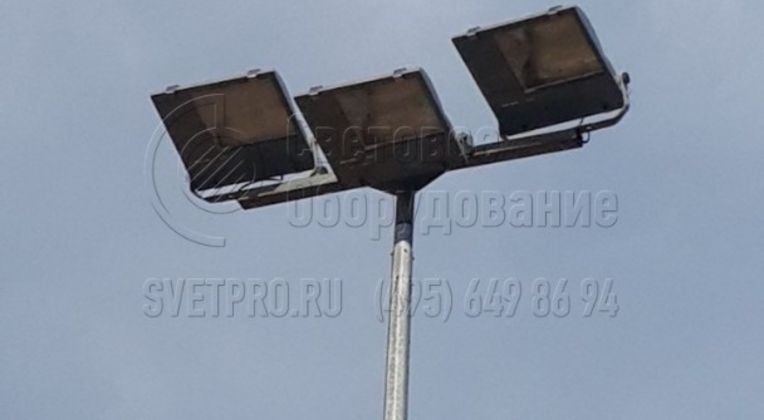 Использование опоры для подсветки различных спортивных площадок.