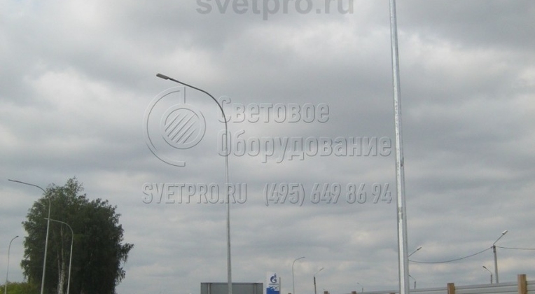 Опоры для освещения автомобильных стоянок.