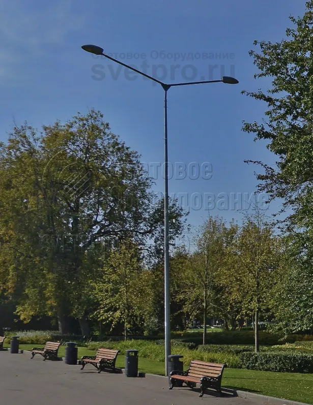 Освещение дорожек в парке отдыха.