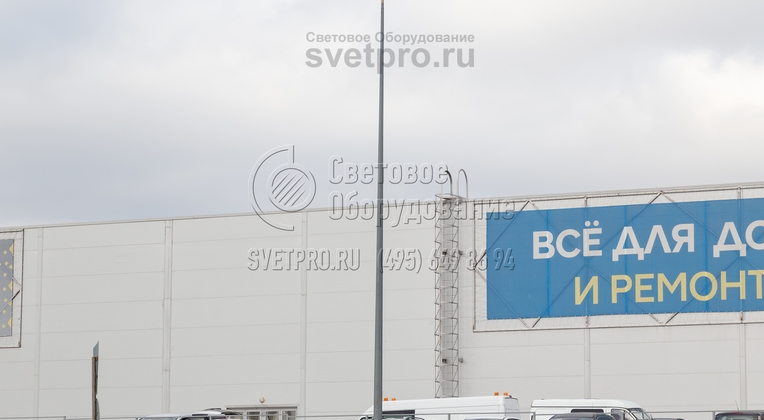Для изготовления опор под прожекторы и светильники используется листовая сталь. Малая материалоемкость уменьшает вес изделия, его легче монтировать на закладной детали. Но несущая способность остается большой за счет ребер жесткости, роль которых играют вершины многогранника. 