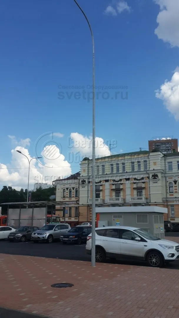 При установке опор НФК-8,0-02-ц нужно соблюдать вертикальный уровень.