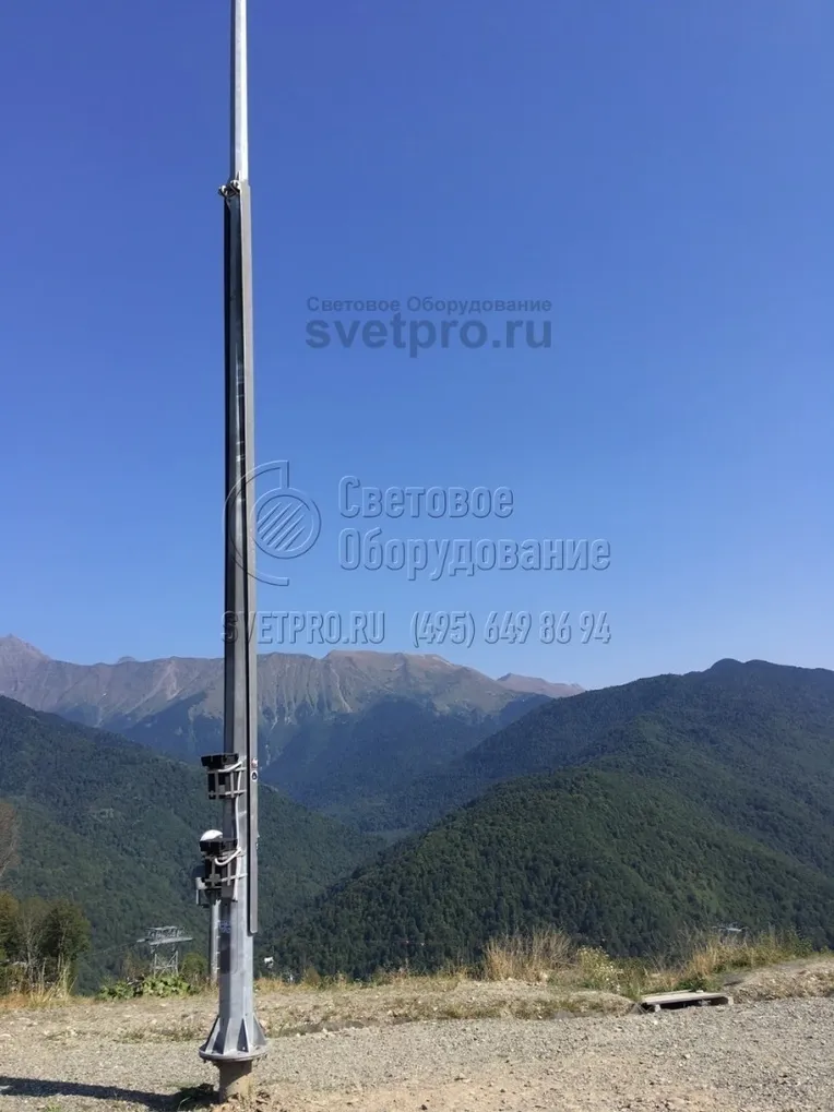 Опоры, установленные на горных дорогах с затруднённым обслуживанием, применяются
складывающиеся опоры.