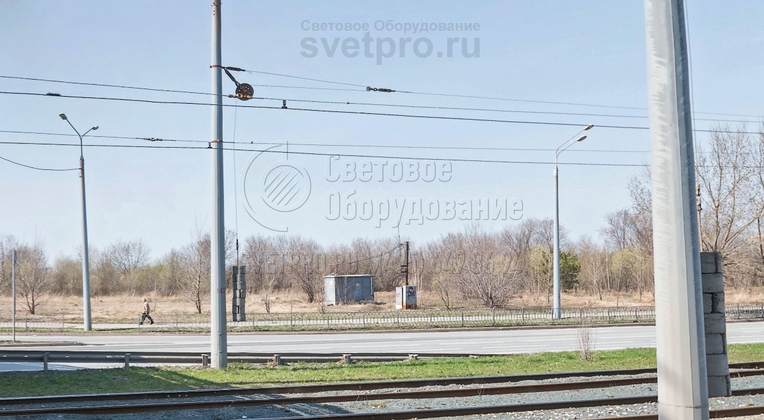 Ствол у опоры ТФГ имеет форму многогранника. Вершины фигуры представляют собой ребра жесткости, увеличивающие несущую способность. Максимальная нагрузка, которую может выдержать эта модель, составляет 2,5 метра. Установка производится на фланец, для чего нужна ЗДФ. 