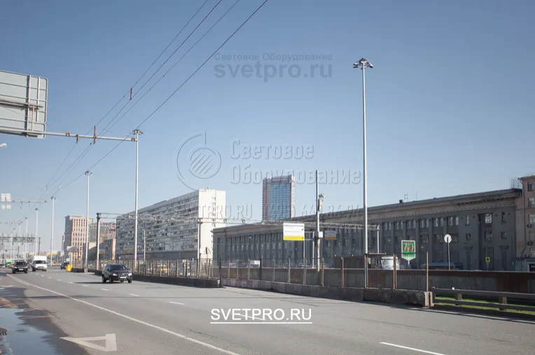 Корпус оголовка у мачты МГФ20-М выполнен защищённым от прямого попадания
атмосферных осадков внутрь мачты.